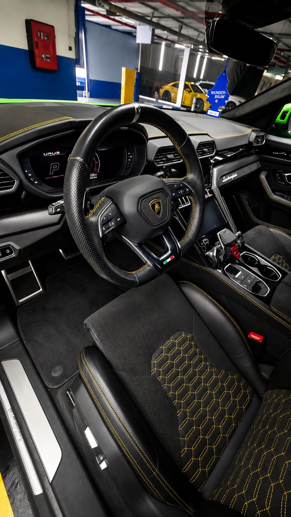 Lamborghini Urus S, vista frontal tres cuartos, Cavalma Marbella - 4 / 8