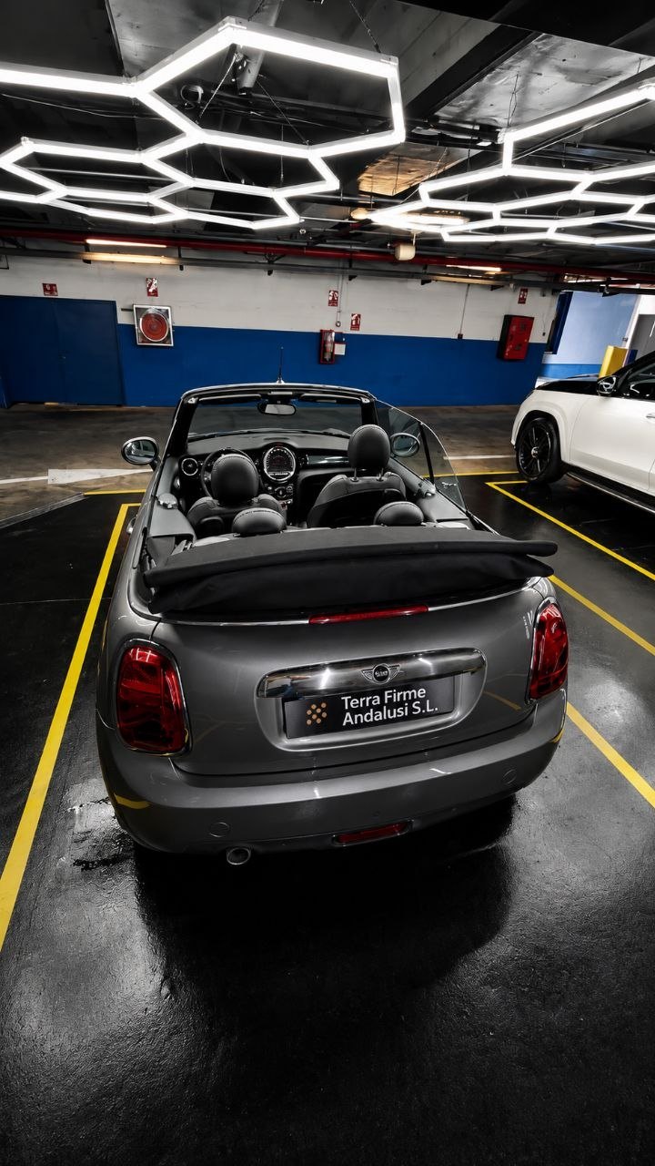 MINI Cabriolet exterior photograph, Cavalma Marbella - 4 / 8