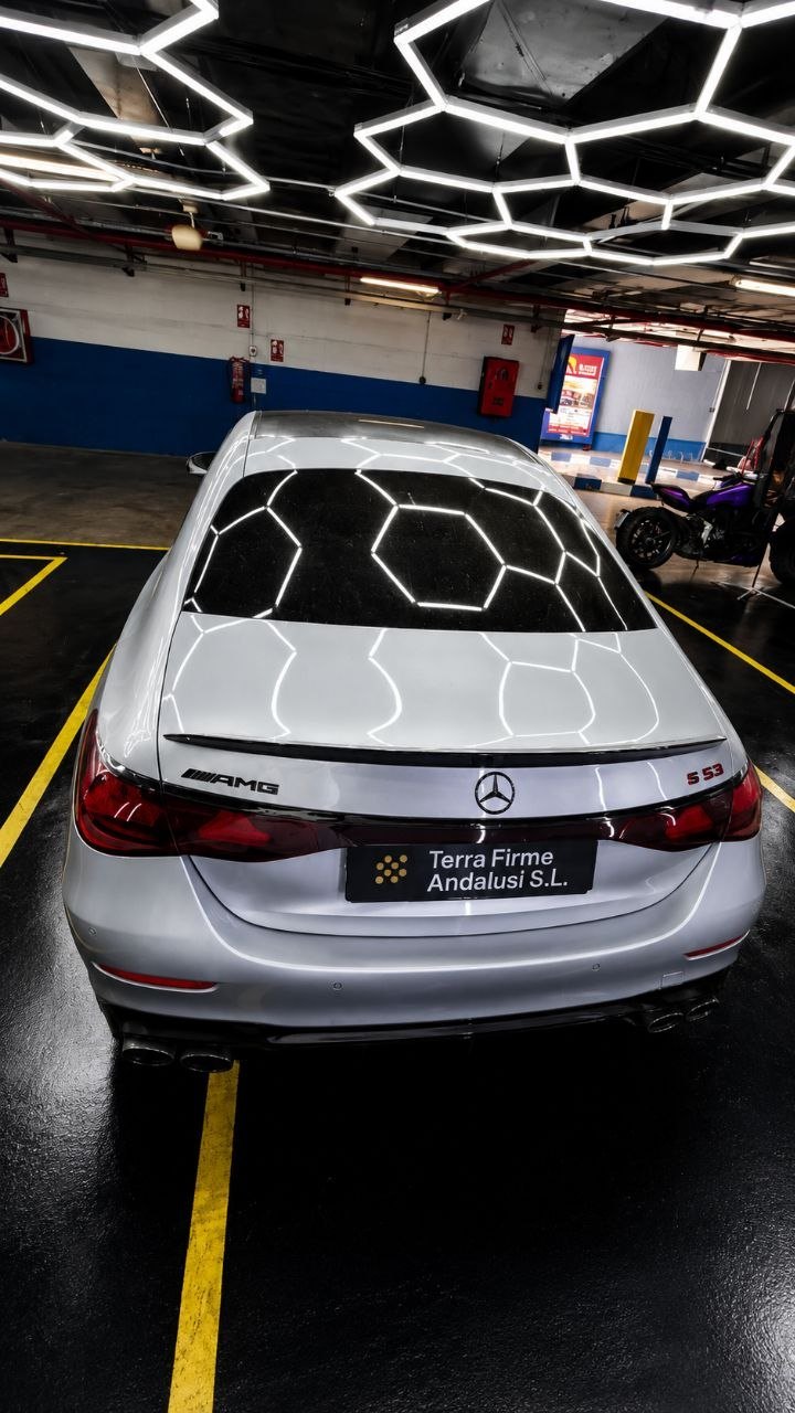 صورة خارجية لسيارة Mercedes-Benz E 53 AMG Hybrid، Cavalma ماربيا - 4 / 8