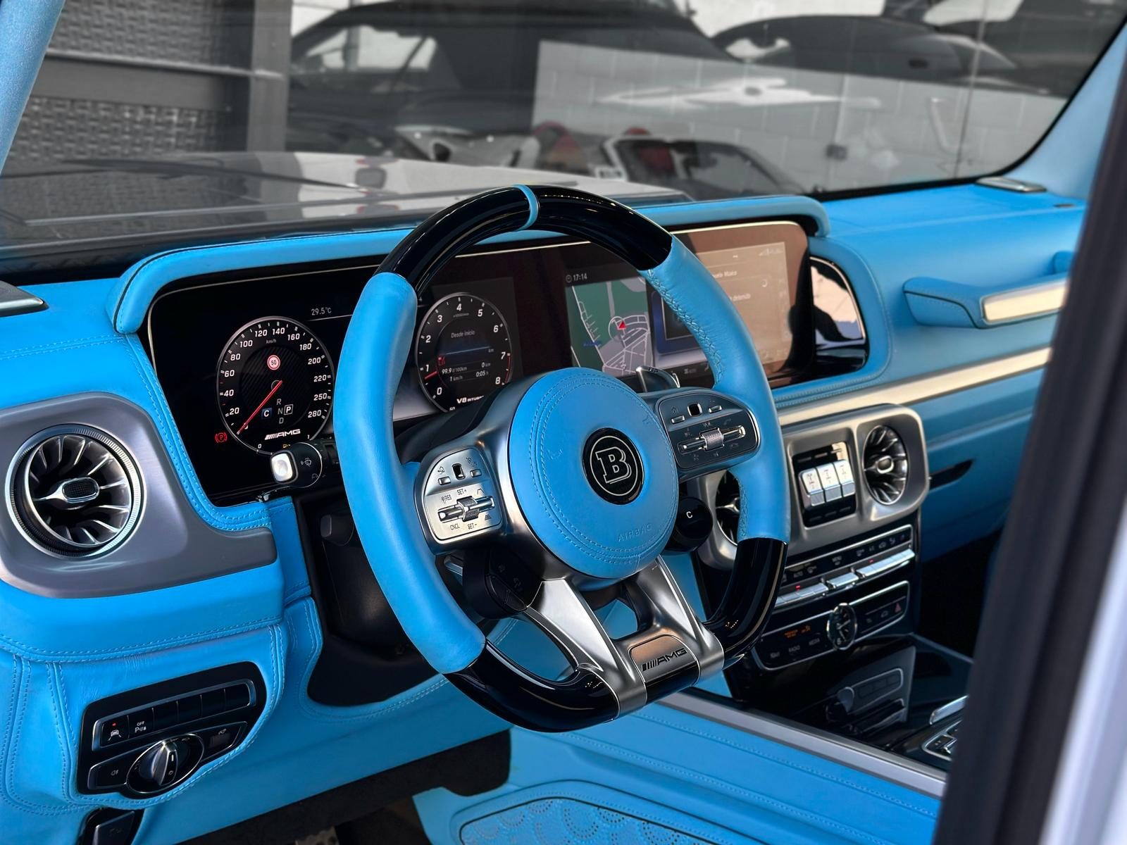 صورة خارجية لسيارة Mercedes-Benz G800 Brabus، Cavalma ماربيا - 3 / 5