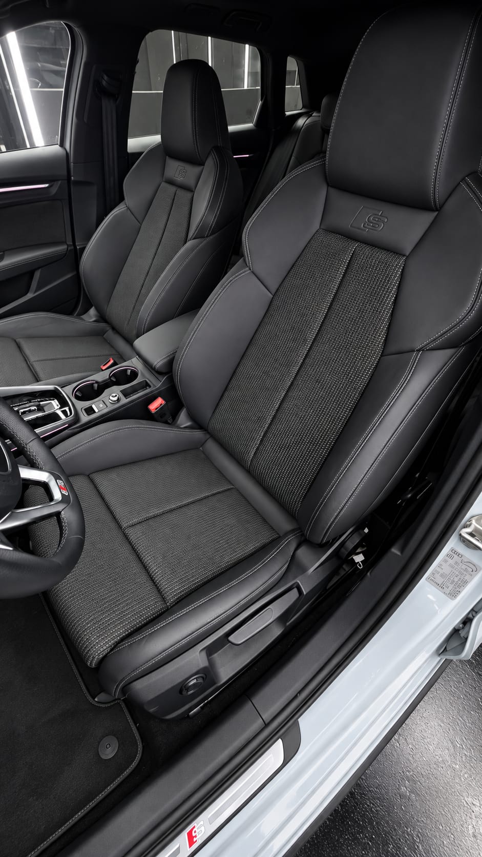 Audi A3 allstreet, vista frontal exterior, Cavalma Marbella - 6 / 8