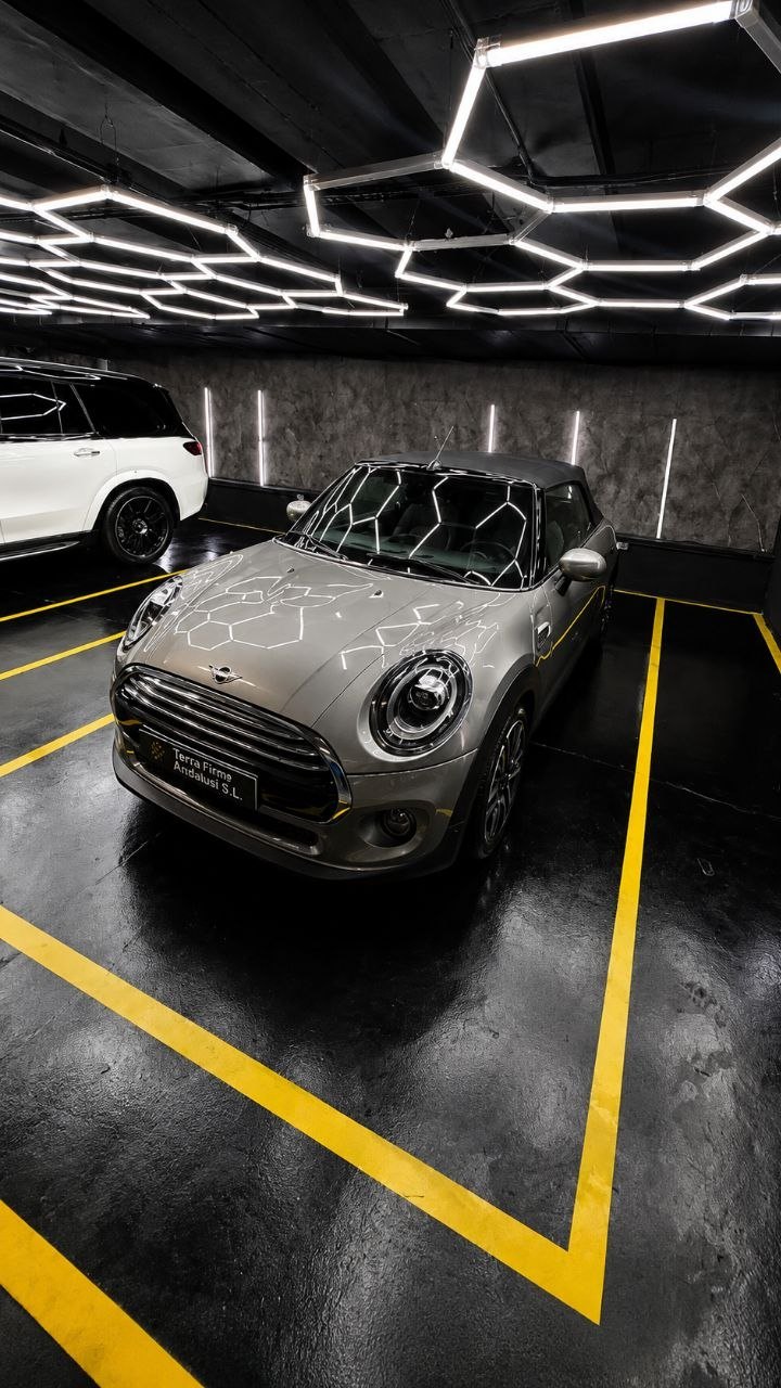 MINI Cabriolet exterior photograph, Cavalma Marbella - 2 / 8