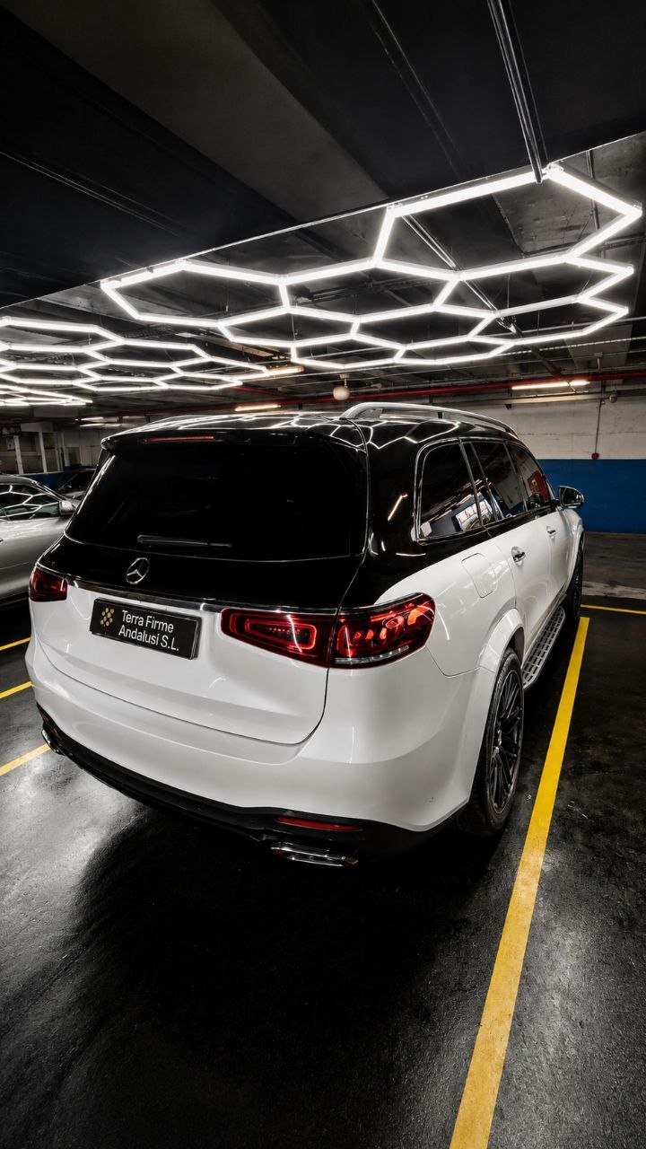 صورة خارجية لسيارة Mercedes-Benz GLS 450d، Cavalma ماربيا - 2 / 6