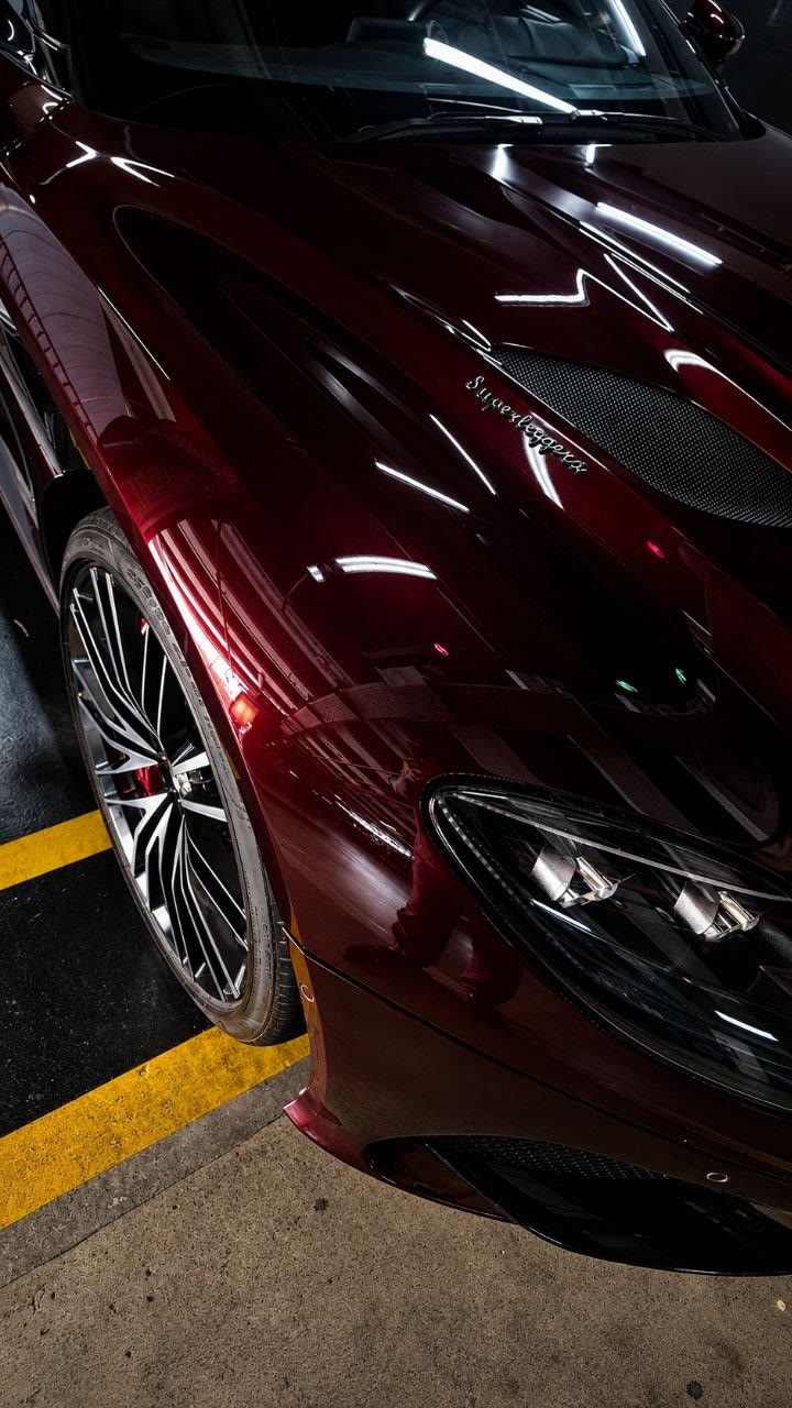 Aston Martin DBS Superleggera