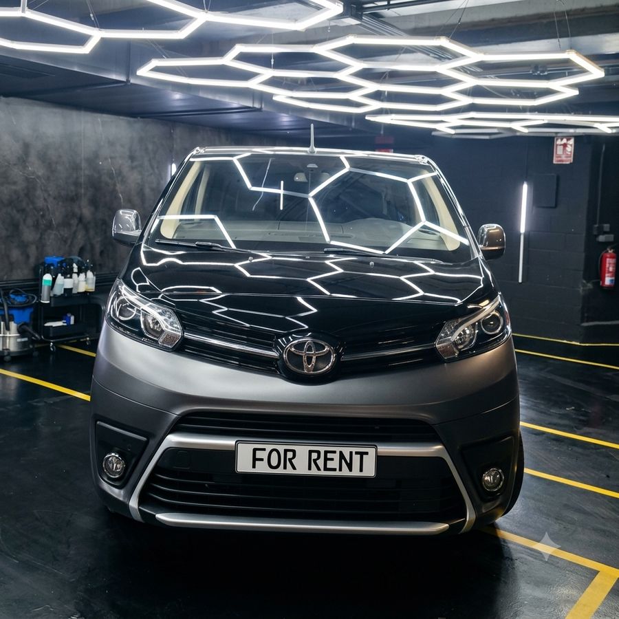 Toyota Proace exterior photograph, Cavalma Marbella - 5 / 13