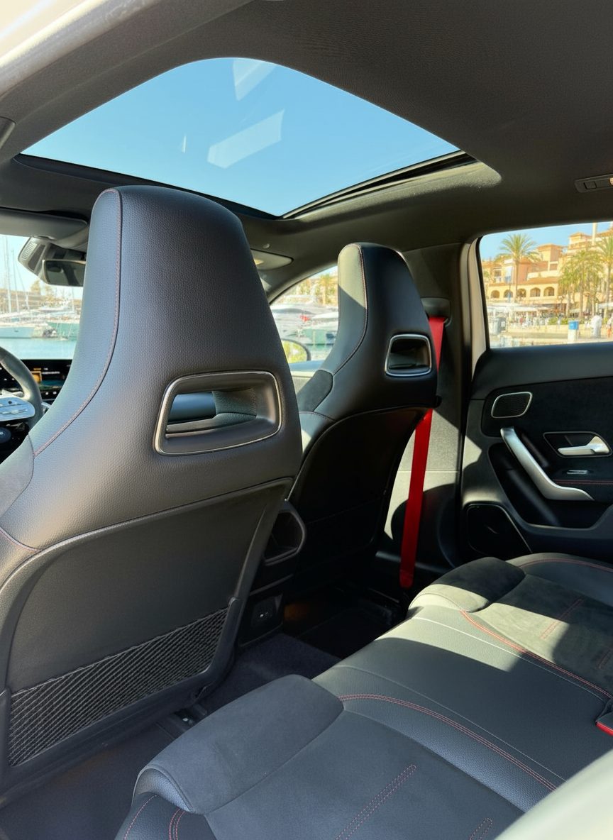 Mercedes-Benz A45s، صورة خارجية، كافالما ماربيا - 11 / 11
