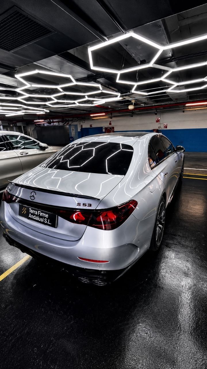 صورة خارجية لسيارة Mercedes-Benz E 53 AMG Hybrid، Cavalma ماربيا - 3 / 8