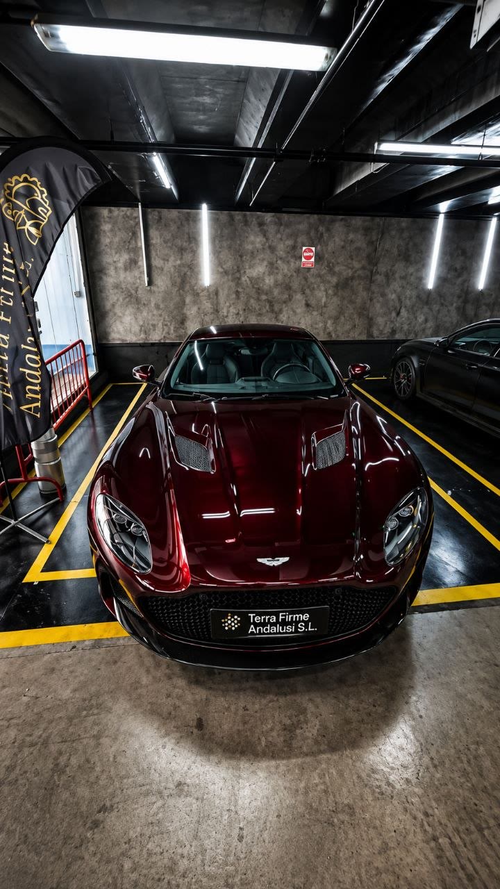 Aston Martin DBS Superleggera