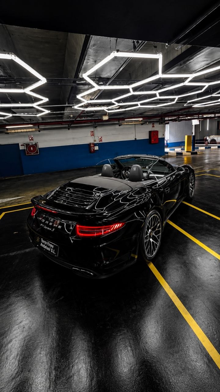 صورة خارجية لسيارة Porsche 911 Turbo S Cabriolet، Cavalma ماربيا - 2 / 6