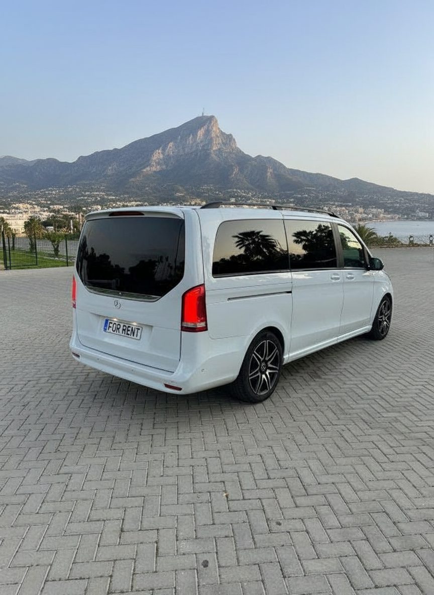 Mercedes-Benz V300 exterior, Cavalma Marbella - 5 / 6