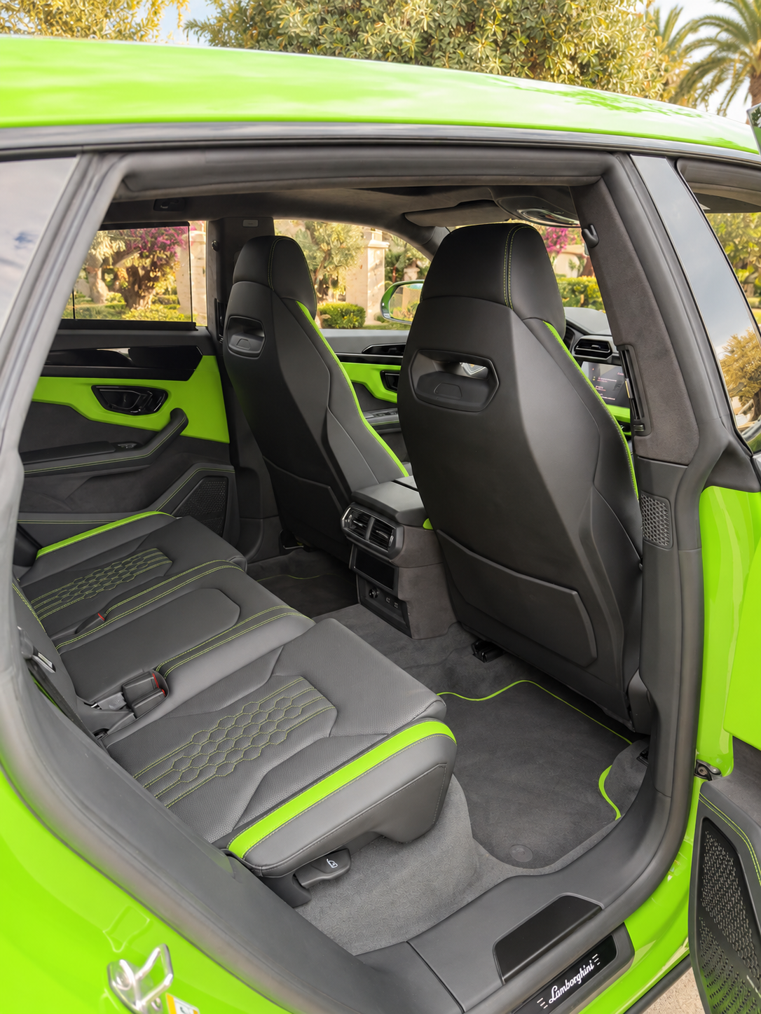 Lamborghini Urus SE exterior, Cavalma Marbella - 8 / 8