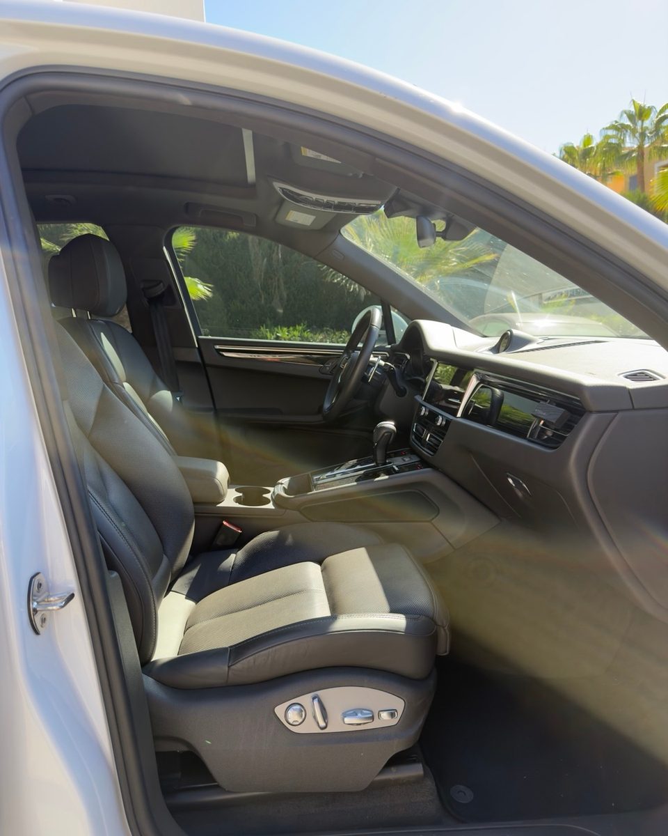 Porsche Macan interior photograph, Cavalma Marbella — 9 / 9
